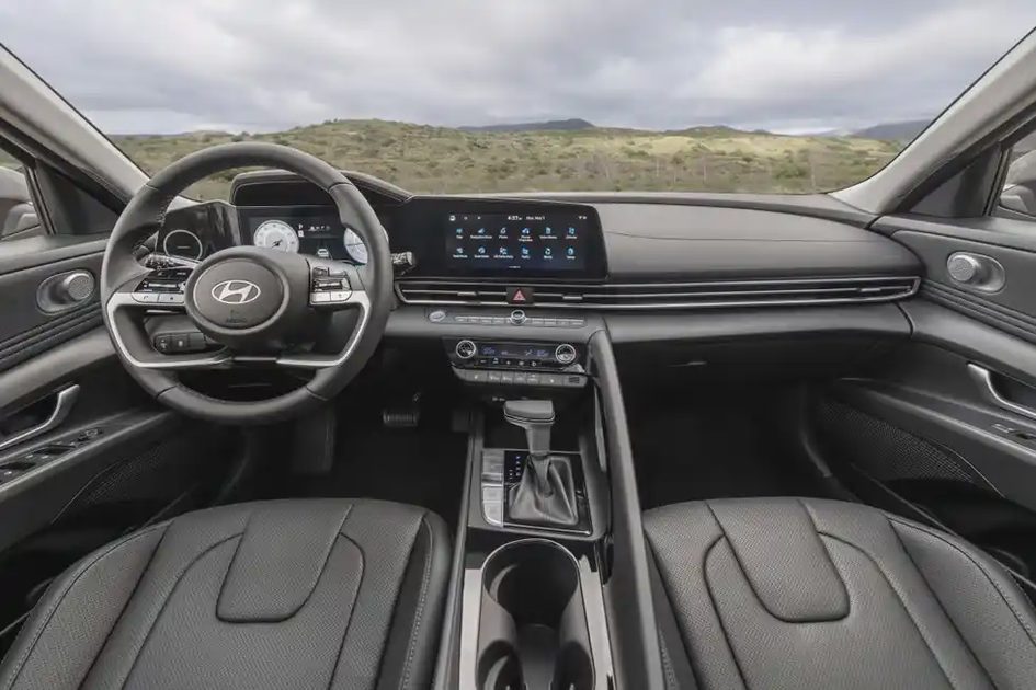 2026 Hyundai Elantra rear seat view and dashboard screens